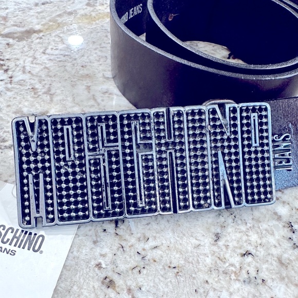 MOSCHINO BELT NEVER WORN WITH TAGS GENUINE LEATHER ORIGINAL UNISEX VINTAGE - Picture 3 of 9